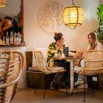 Bed and breakfast Ouder-kind Droomzacht - Kunstkamer